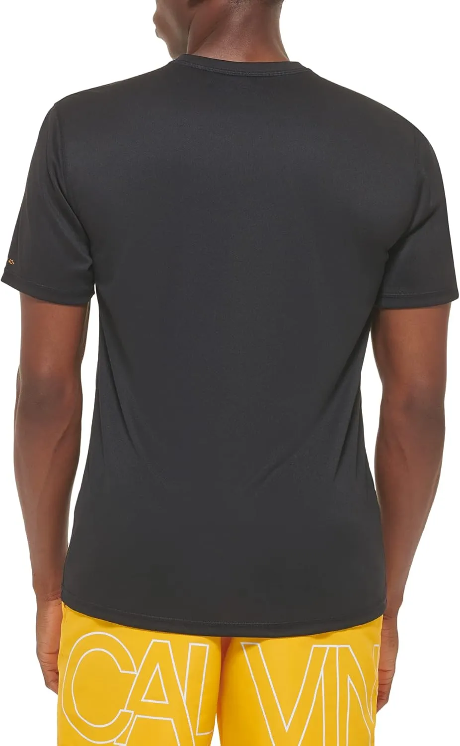 Calvin Klein Men's Standard Light Weight Quick Dry Short Sleeve 40  UPF Protection Active Top