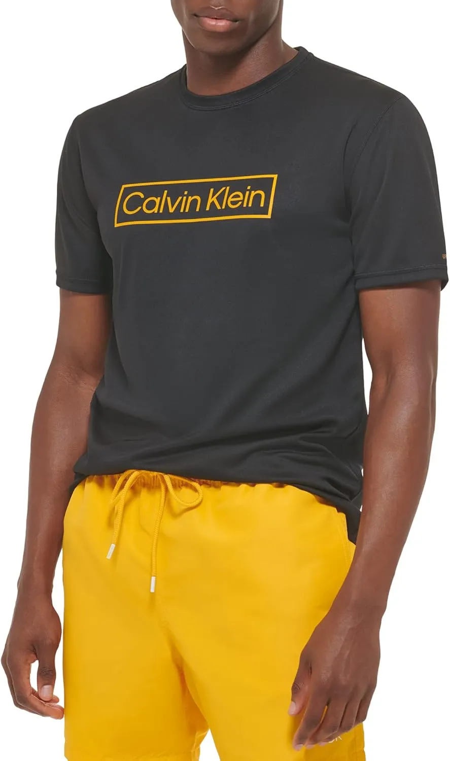 Calvin Klein Men's Standard Light Weight Quick Dry Short Sleeve 40  UPF Protection Active Top