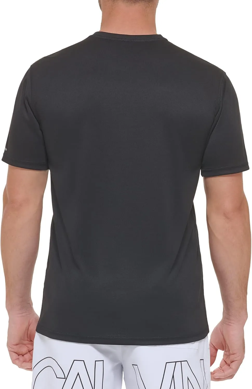 Calvin Klein Men's Standard Light Weight Quick Dry Short Sleeve 40  UPF Protection Active Top