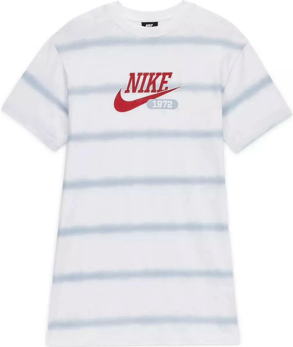 Nike womens Classic