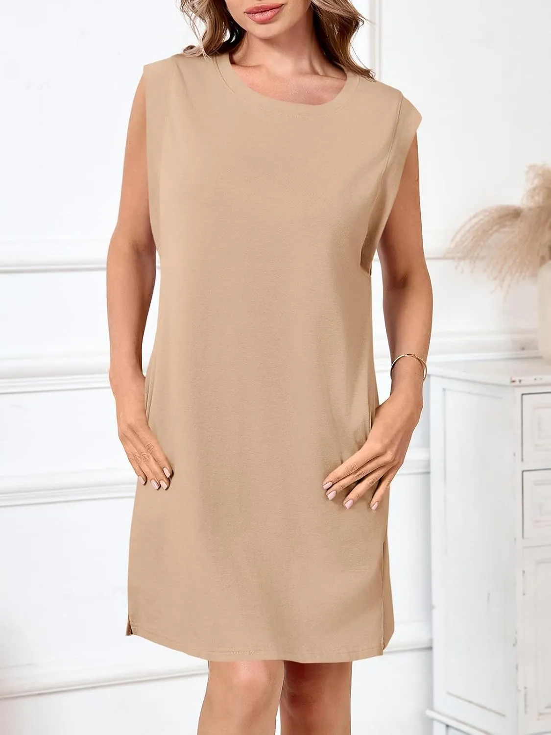 Wenrine Womens Summer Mini Dress Casual Loose Sleeveless Crewneck Slit Basic T Shirt Dresses with Pockets