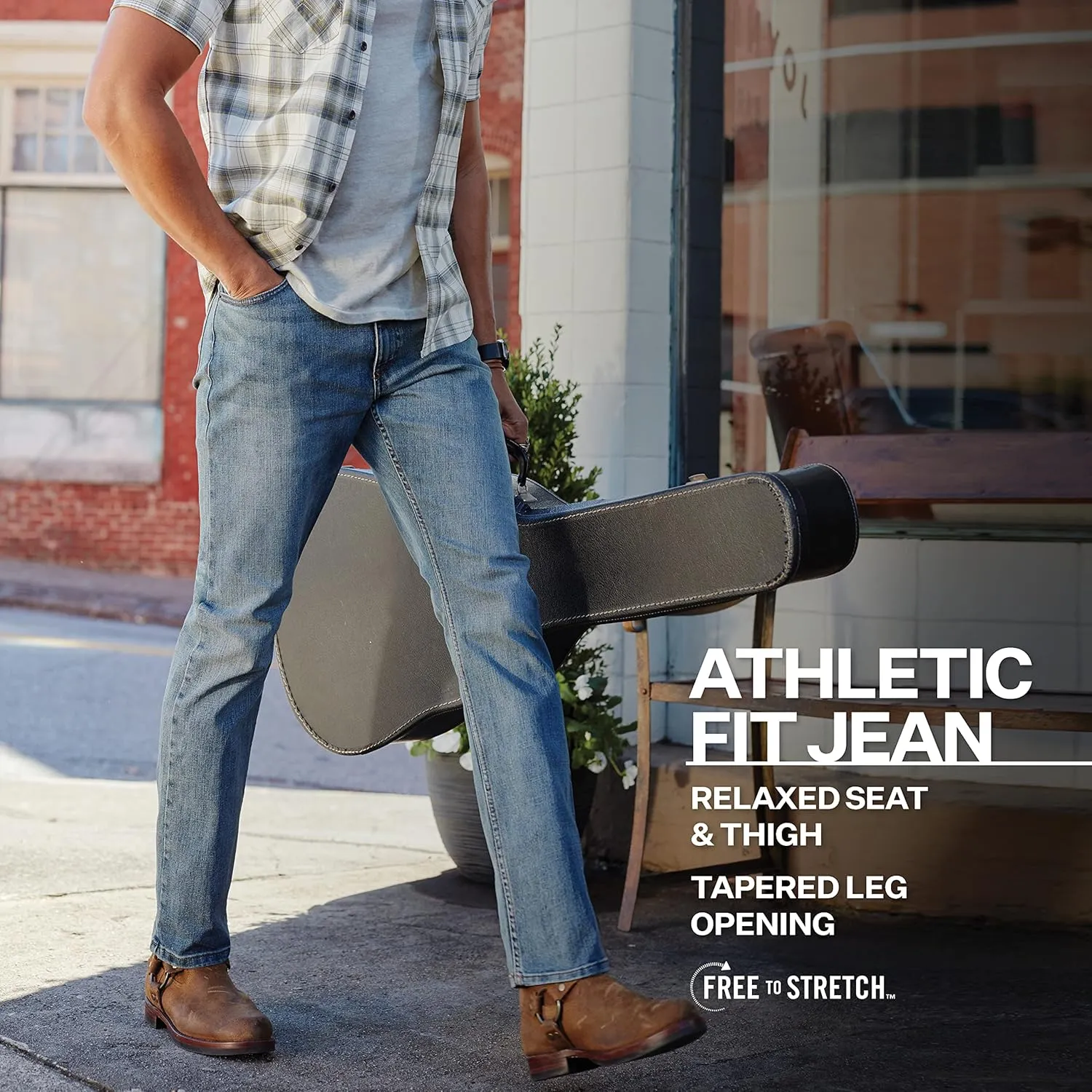 Wrangler Men's Free to Stretch Athletic Fit Jeans