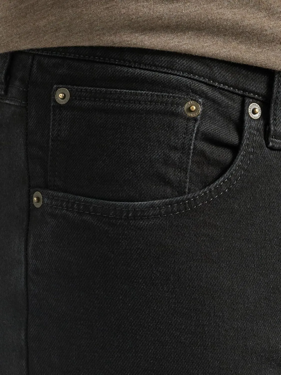 Wrangler Men's Free to Stretch Regular Fit Jeans